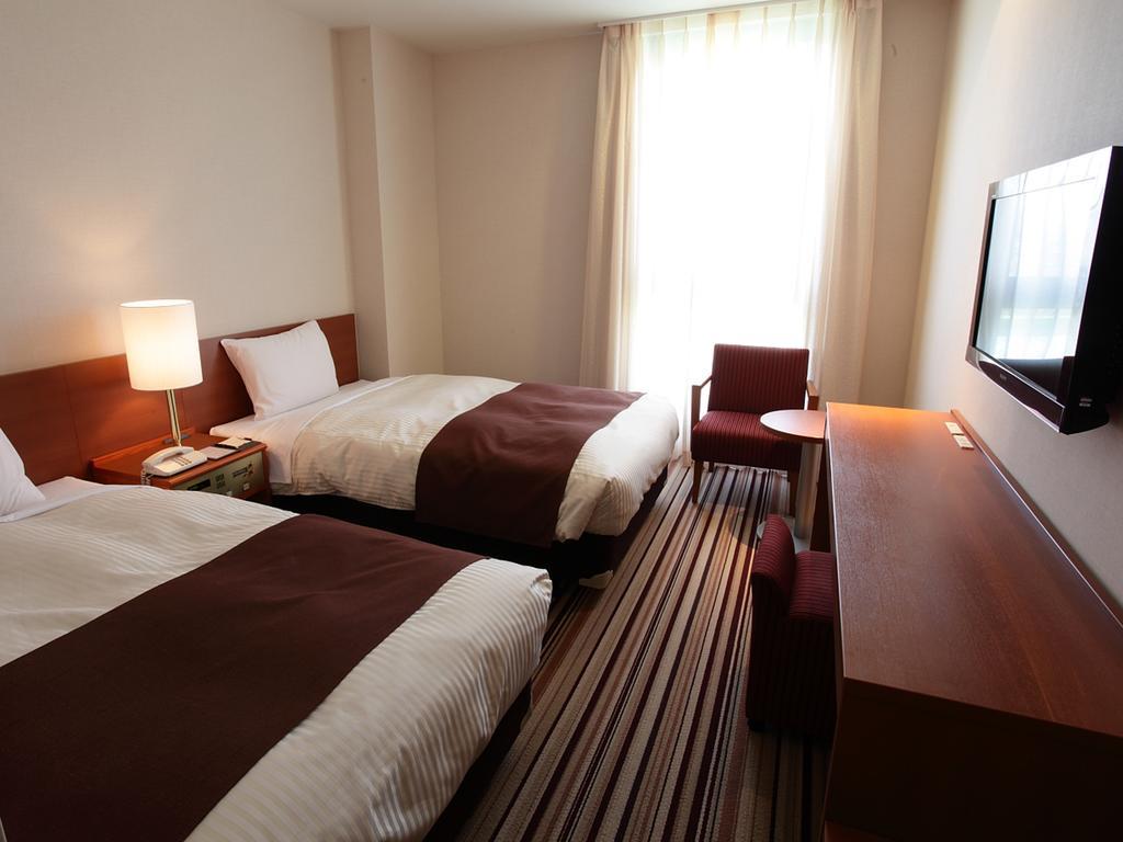 Hotel Crown Palais Kofu מראה חיצוני תמונה