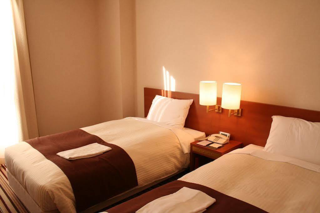Hotel Crown Palais Kofu מראה חיצוני תמונה