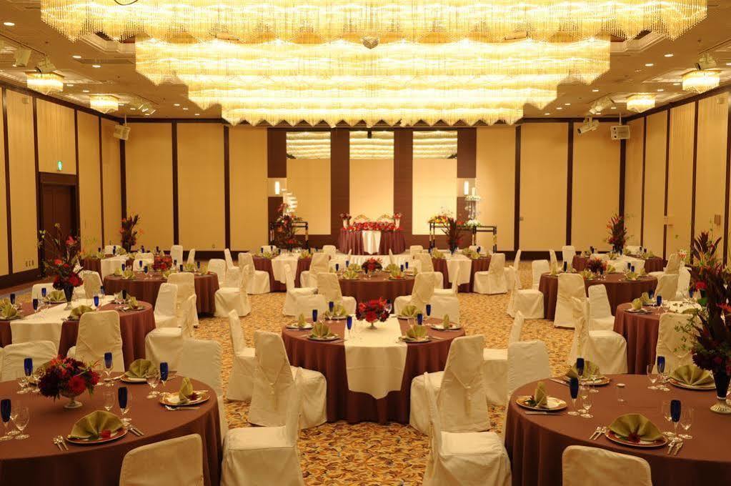 Hotel Crown Palais Kofu מראה חיצוני תמונה