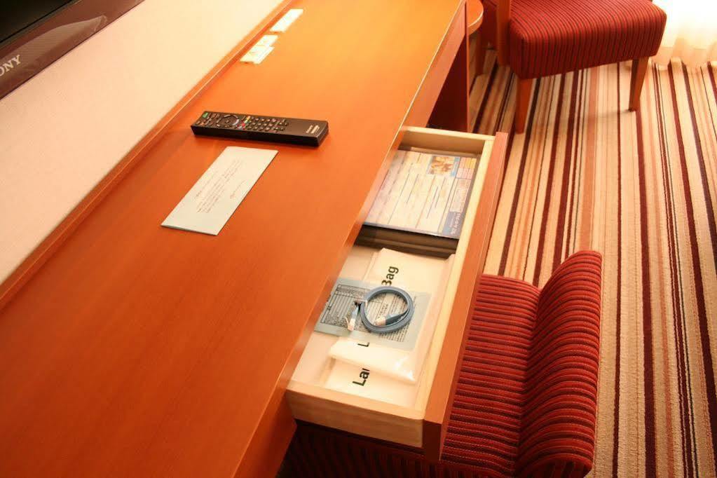 Hotel Crown Palais Kofu מראה חיצוני תמונה